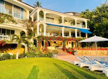 Casa de 12 habitaciones, Acapulco de Juárez · Casa en Venta en Acapulco en Club Residencial Las Brisas