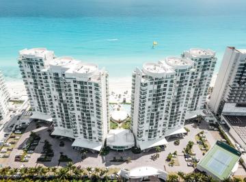 Departamento de 3 habitaciones, Benito Juárez · Departamento en Renta Bay View Grand Cancun
