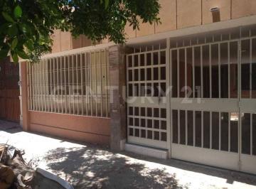 Oficina · 256m² · 5 Recámaras · 1 Estacionamiento · Casa en Renta Col. Centro en Torreón, Coahuila