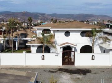 Casa · 251m² · 4 Recámaras · 8 Estacionamientos · Casa en Venta en Playas de Chapultepec, Ensenada, Baja California