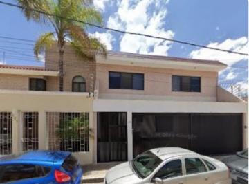 Casa de 5 habitaciones, Aguascalientes · Casa en Venta. Lomas del Campestre. Al Norte. $5,200,000