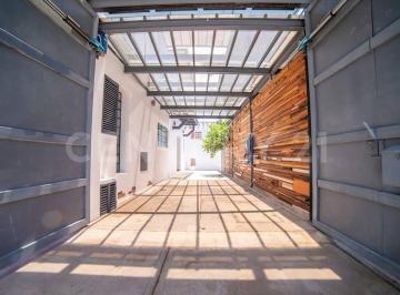 Casa · 247m² · 1 Recámara · 3 Estacionamientos · Venta de Casa Churubusco, Coyoacán, Cdmx