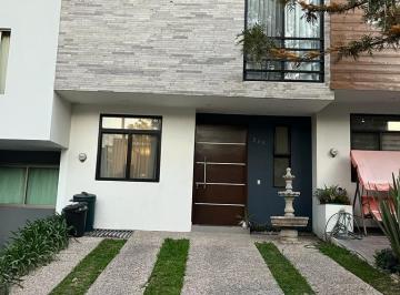 Casa de 4 habitaciones, Zapopan · Casa en Venta, Av Madeiras, Zapopan Jalisco