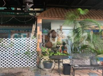 Edificio · 495m² · 8 Recámaras · Hostal en Venta, Cancún Centro, Supermanzana 22