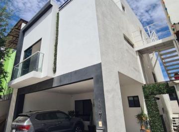 Casa de 4 habitaciones, García · Casa en Venta de 3 Niveles, Cumbres Provenza Sector Terra II, Garcia, Nuevo Leon