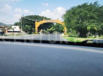 Terreno / Lote · 528m² · Terreno en Venta en Lomas del Country, Chapala.