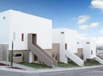 Dúplex de 2 habitaciones, Corregidora · Casa en Venta Punta Esmeralda, Corregidora, Qro.
