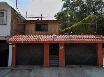 Casa de 3 habitaciones, Azcapotzalco · Casa en Venta en El Rosario