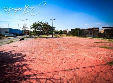 197cad54a10abac118257b6484dec357da70f04230537eb5839c70e0e7b95344 · Terreno en Venta/renta en Col. Tabachines