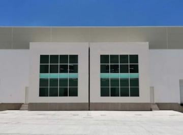 Bodega comercial · 2000m² · 20 Estacionamientos · Bodega Industrial en Zona Balvanera, Querétaro 2,000 m²