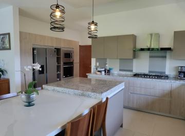 Casa de 4 habitaciones, Querétaro · Casa en Venta en El Campanario Querétaro