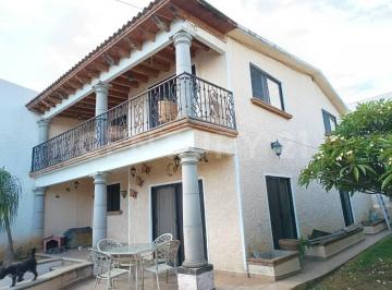 Casa · 120m² · 3 Recámaras · 2 Estacionamientos · Venta de Casa en Lomas Tetela, Cuernavaca, Morelos.