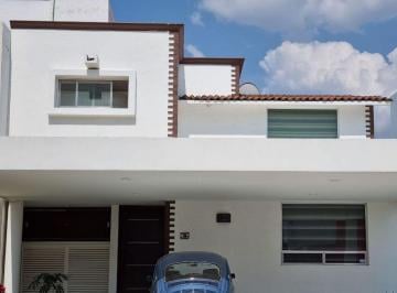 Casa de 3 habitaciones Renta MN 25,000 · Casa en Renta en Frailes, Cuota de Mantenimiento Incluida