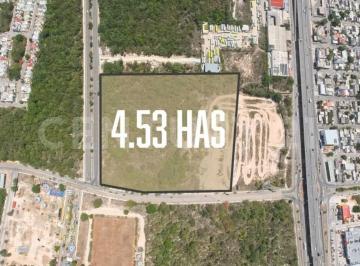 Terreno / Lote · 45381m² · Terreno Comercial en Venta en Playa del Carmen, Quintana Roo