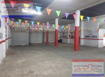 Local comercial · 800m² · 4 Recámaras · 8 Estacionamientos · Local - Zamora de Hidalgo Centro