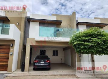 Casa · 150m² · 3 Recámaras · 2 Estacionamientos · Casa en Fraccionamiento Prados de La Conquista