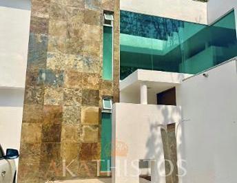 Casa de 4 habitaciones, Zapopan · Casa en Venta en Bugambilias, Segunda Sección, Zapopan, Jalisco