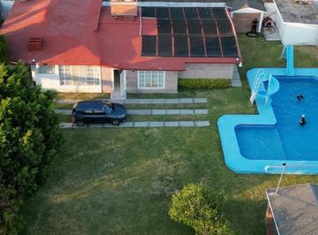 Casa · 187m² · 3 Recámaras · 4 Estacionamientos · Casa Pily con Alberca en Cuautla