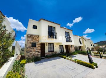 Casa de 3 habitaciones, El Marqués · Casa en Venta ¡Gran Oportunidad! en Capital Sur, Querétaro.