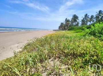 Terreno / Lote · 2100m² · Venta de Terreno (Orilla de Playa) en Montegordo, Veracruz