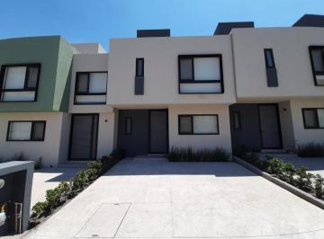 Fachada · Venta Villas del Refugio Sur