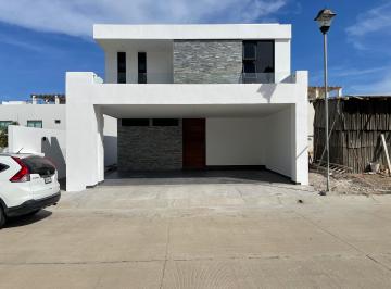 Casa de 3 habitaciones, Mazatlán · Casa de 245 m² con 3 Recámaras en Venta, Cerritos