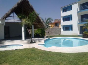 Departamento de 3 habitaciones, Emiliano Zapata · Amplio Departamento de Tres Recámaras con Alberca en Cuernavaca