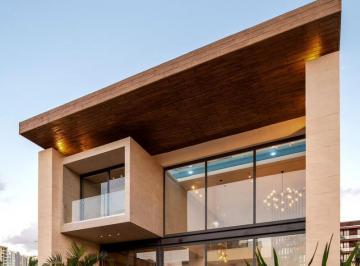Casa · 800m² · 4 Recámaras · 6 Estacionamientos · Casa en Venta, La Laguna