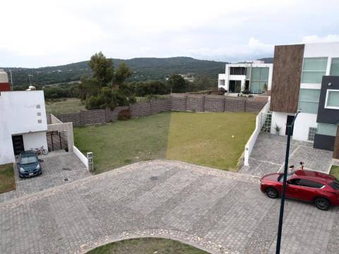 Venta de terreno en Fraccionamiento Aristha, Haras del Bosque. Vive…