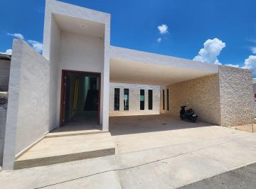 Casa · 473m² · 4 Recámaras · 2 Estacionamientos · Hermosa Casa en Venta en Cumbres Dzitya, Merida Yucatan