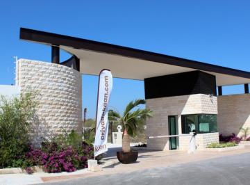 Terreno / Lote · 614m² · Terreno en Venta en Merida, Privada Kaan Temozon, Entrega Inmediata