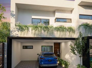 Casa · 237m² · 2 Recámaras · 2 Estacionamientos · Townhouse en Preventa en Temozon Norte, Enero 2024