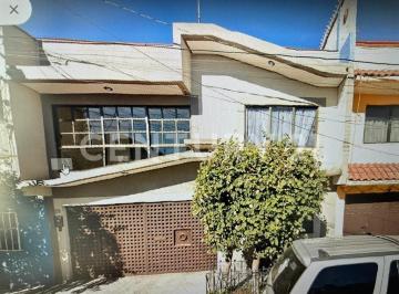 Casa · 285m² · 3 Recámaras · 2 Estacionamientos · Casa en Venta Al Oriente de La Ciudad, Nezahualcoyotl