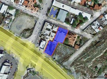 Edificio , Saltillo · Edificio Comercial Sobre Periférico Luis Echeverría