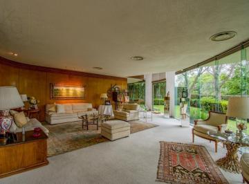 Casa · 1020m² · 4 Recámaras · 5 Estacionamientos · Casa - Tecamachalco