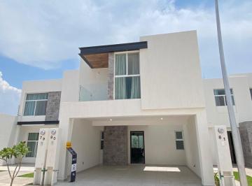 Casa · 174m² · 3 Recámaras · 2 Estacionamientos · Casa a 5 Min de La Carretera 57