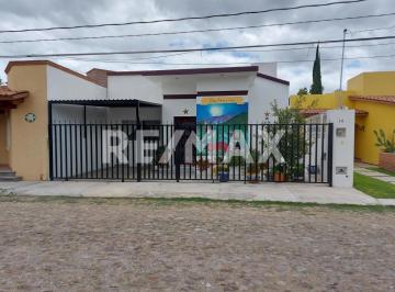 Casa · 143m² · 3 Recámaras · 2 Estacionamientos · Casa en Venta en Tequisquiapan - (4)