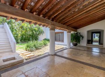 Casa de 4 habitaciones, Cancún · Casa en Venta Frente a La Laguna en Isla Dorada