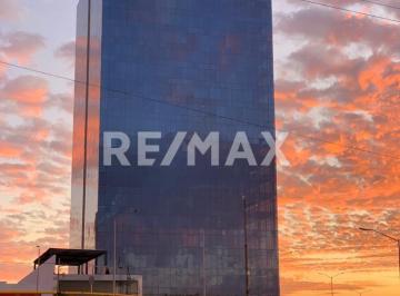 Local comercial · 152m² · Local Comercial en Venta Torre Titanium Queretaro