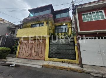 Casa · 185m² · 3 Recámaras · 1 Estacionamiento · Casa en Venta, Tlalpan