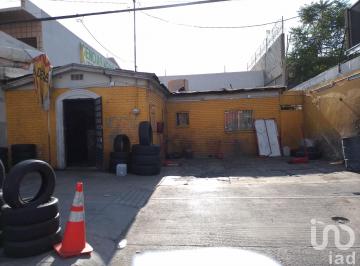Local comercial · 82m² · 4 Recámaras · 2 Estacionamientos · Local en Venta en Ciudad Juarez, Chihuahua