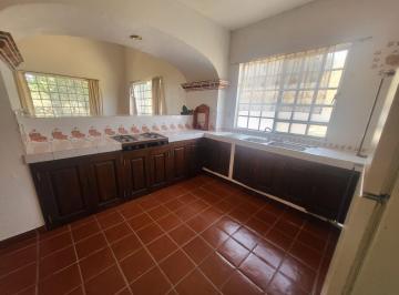 Casa de 10 habitaciones, Tepoztlán · Tepoztlán: Enorme Casa
