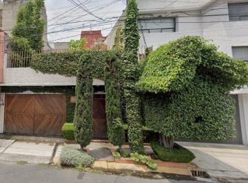 Casa · 157m² · 3 Recámaras · 2 Estacionamientos · Casa en Campestre Churubusco, Coyoacán. ¡Remate Bancario!