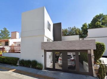 Casa · 310m² · 4 Recámaras · 2 Estacionamientos · Casa en Lomas Verdes, Naucalpan de Juárez, Edo. México.