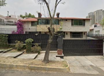 Casa · 300m² · 4 Recámaras · 2 Estacionamientos · Casa en Fuentes del Pedregal, Gran Plusvalia, Remate Bancario