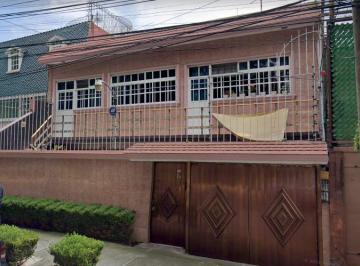 Casa · 200m² · 3 Recámaras · 2 Estacionamientos · Casa en Jardín Balbuena, Excelente Ubicación. Remate Bancario.