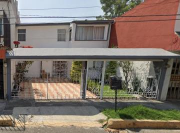 Casa · 150m² · 3 Recámaras · 2 Estacionamientos · Casa en Remate Ubicada en Santa Monica, Tlalnepantla de Baz