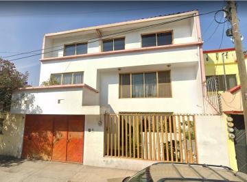 Casa · 200m² · 5 Recámaras · 2 Estacionamientos · Casa en Remate Bancario, Guatavo A. Madero