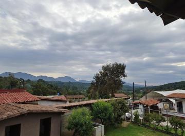 Casa · 210m² · 3 Recámaras · 2 Estacionamientos · Renta en Zona Campestre