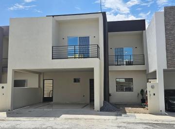 Casa de 3 habitaciones, Saltillo · Casa con 200 m² Superficie de Terreno, 3 Recámaras en Venta en Hacienda Real